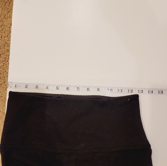LYSSE FRONT CENTER SEAM FLARE BLACK PULL ON LEGGINGS, SZ SMALL - Picture 9 of 12